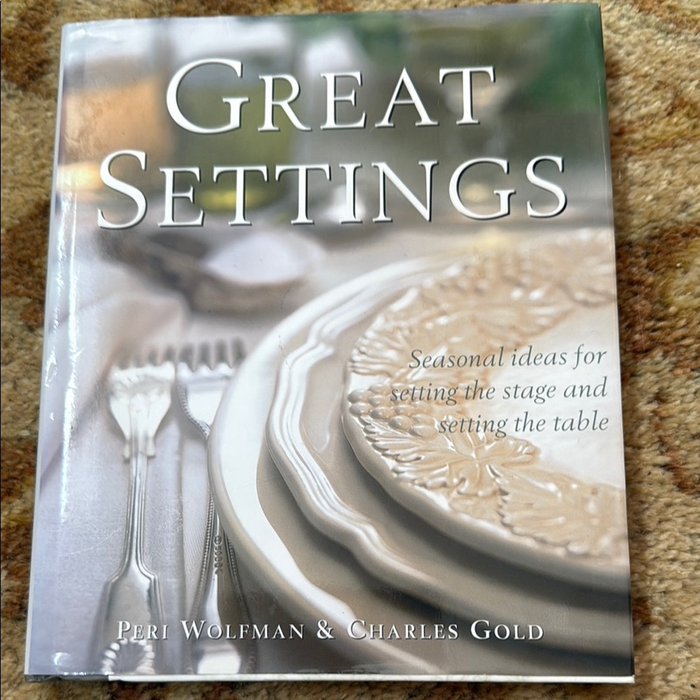 Great Settings Book with Elegant Illustrations and recipes